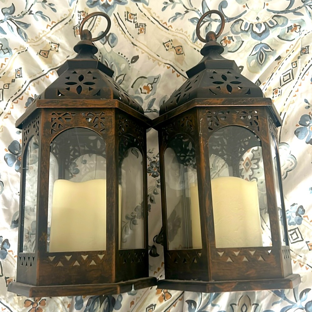 Indoor/Outdoor Battery Operated Lanterns